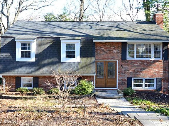 3rd image of 1203 Hilltop Dr
