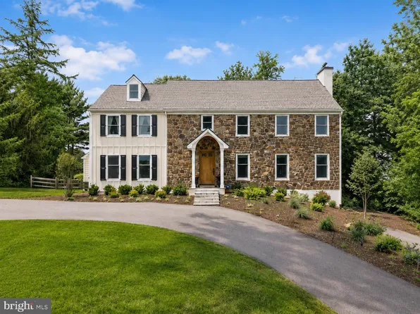 112 Hunt Valley Cir, Berwyn, PA 19312