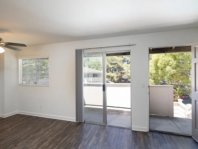 Bonita Heights Apartments — Photo 3