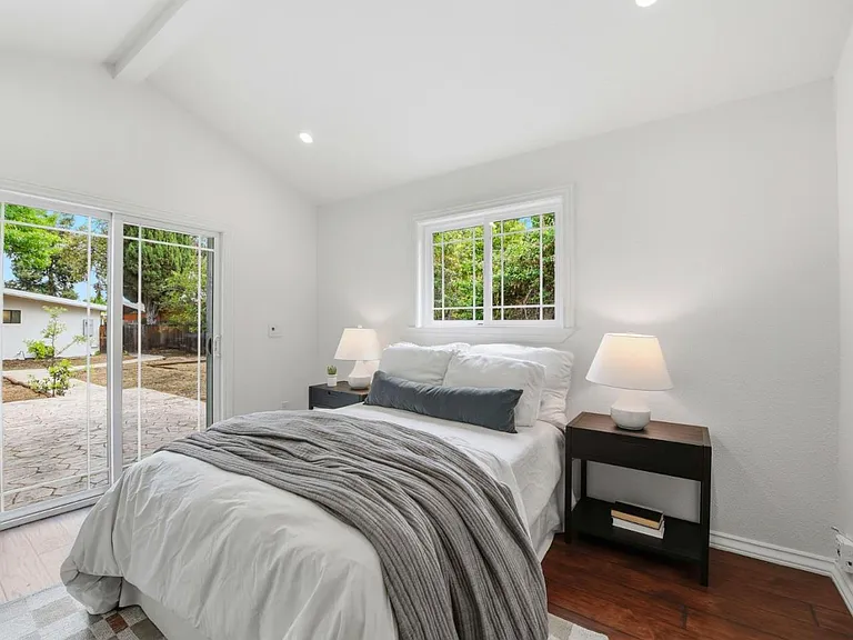 794 Lakemuir Dr — Photo 11