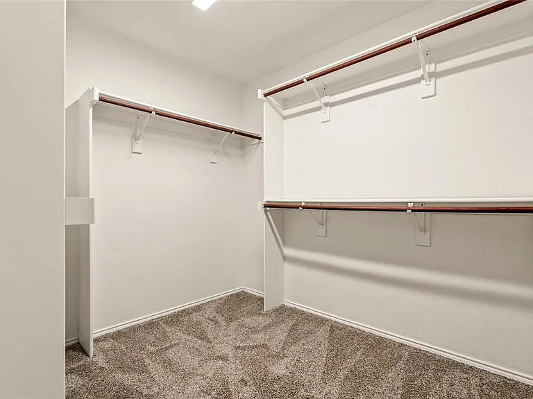 8433 Hawks Nest Dr — Photo 28