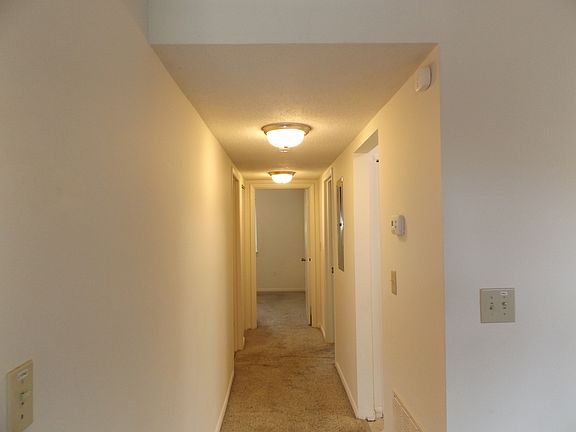 4th image of 1270 Volunteer Pkwy #G