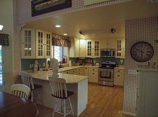 11587 S Autumn Hill Dr, Sandy, UT 84094