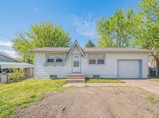 1421 W 14th St, Junction City, KS 66441