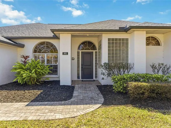 4822 Hamlets Grove Dr, Sarasota, FL 34235