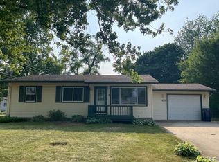 2950 S Iris Dr, Beloit, WI 53511