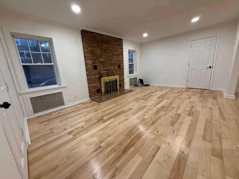 97 Greenvale Ave #1 — Photo 10
