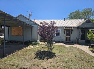 536 Capitan Ave, Santa Rosa, NM 88435