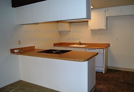 3rd image of 4709 Large Oak Ct