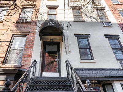152 6th St APT 3, Hoboken, NJ, 07030