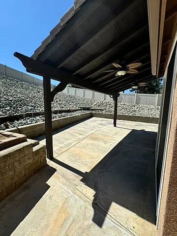 covered patio off kitchen