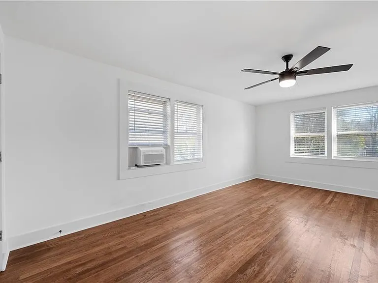 1338 McLendon Ave #11 — Photo 3