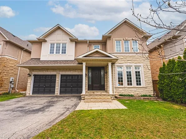 425 Burloak Dr, Oakville, ON L6L 6W8