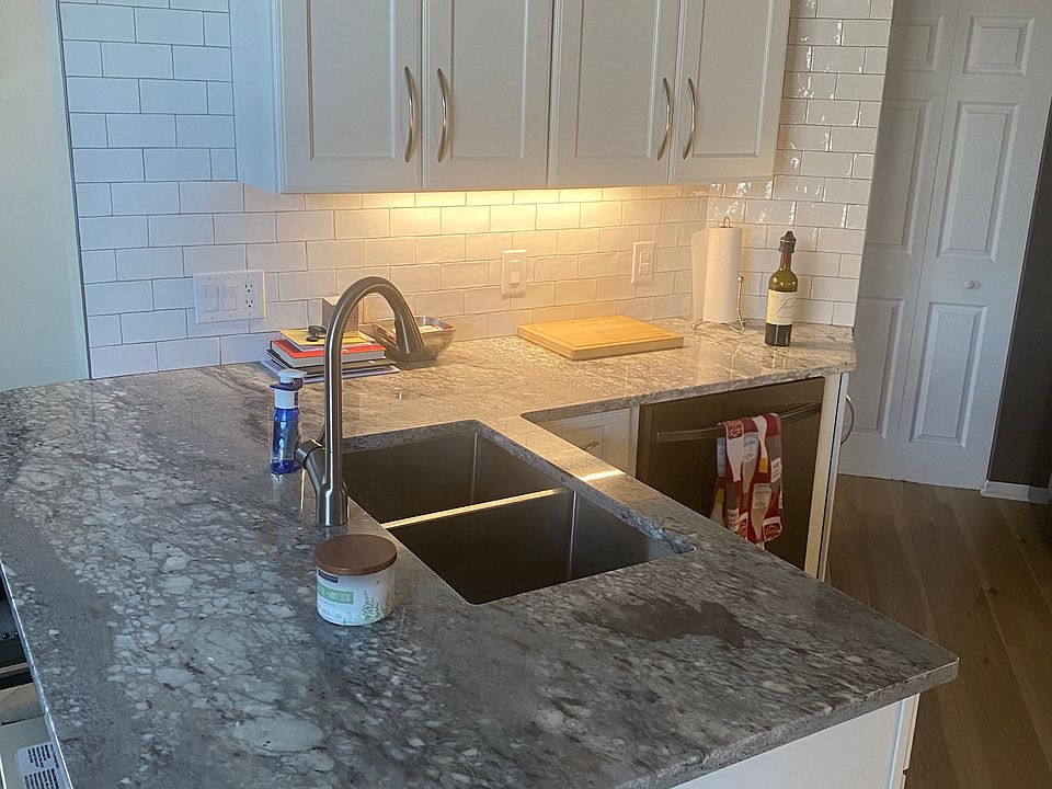 1st image of 139 N Aspen Ct