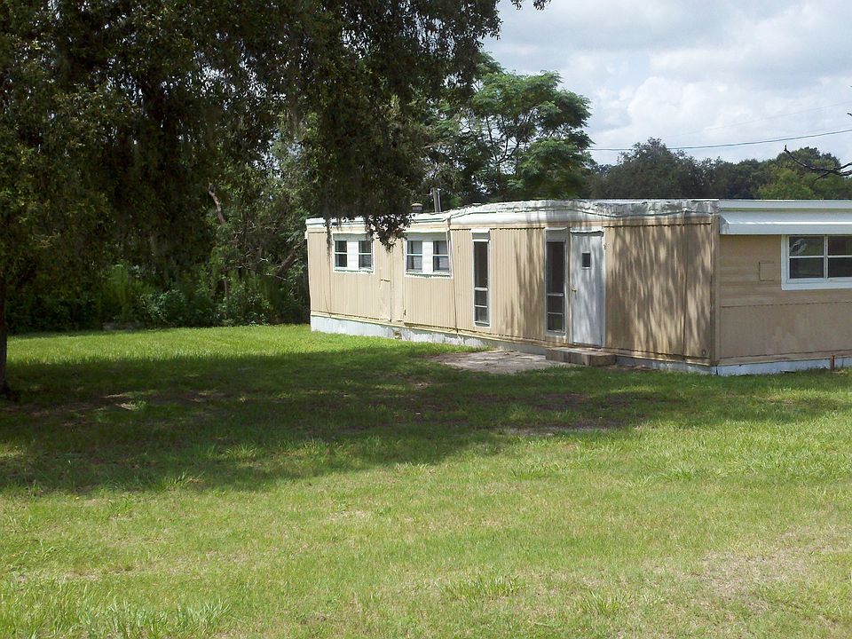 1st image of 931 Lotus St