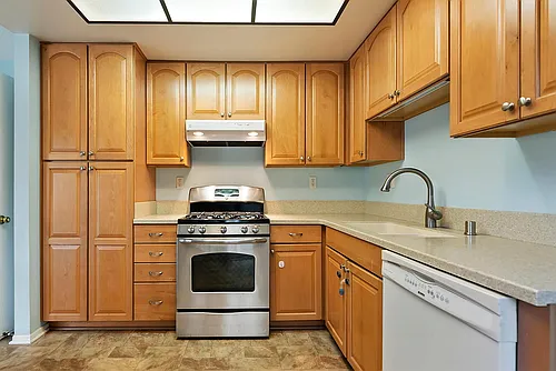 8707 Cedros Ave #7 Photo 1
