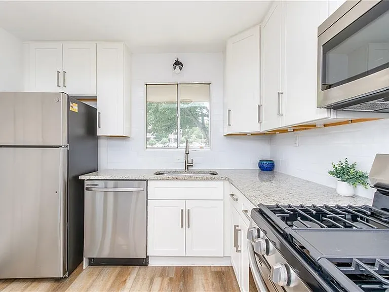 346 Carpenter Dr #20 — Photo 8
