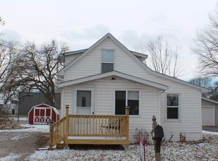 3925 12th St, Moline, IL 61265