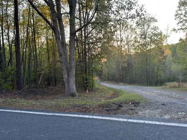 1386 Southmont Dr, Asheboro, NC 27205