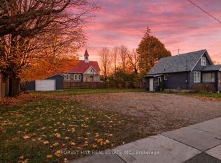 3 Elora St N, Mapleton, ON N0B1A0