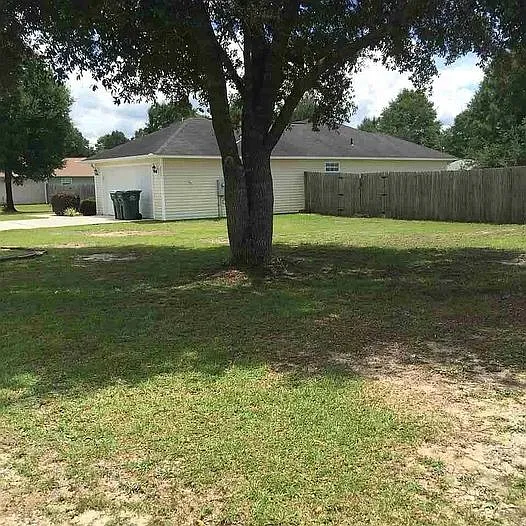3 bed, 1393 sqft, $1,850 — Photo 3