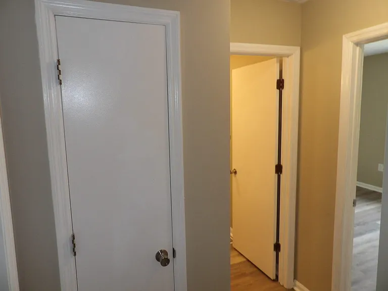 902 Plaza Dr #5 — Photo 34