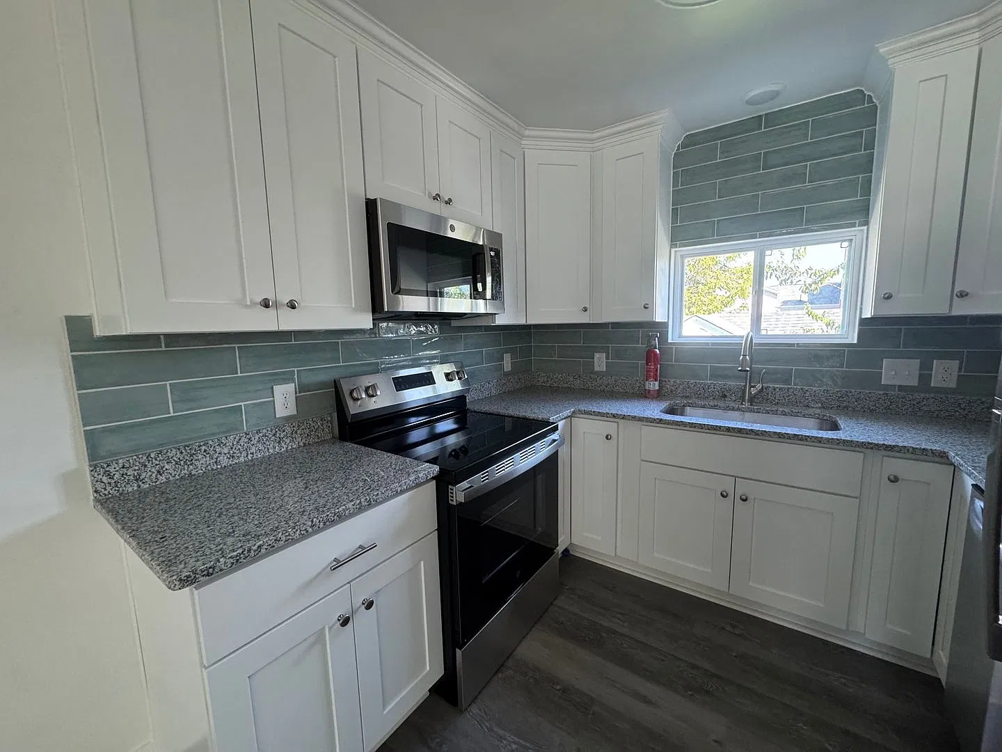 1125 Little Bay — Photo 1