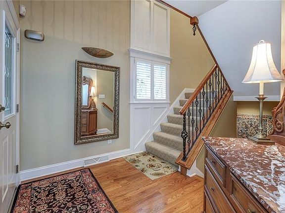 2nd image of 1603 Stone Mansion Dr