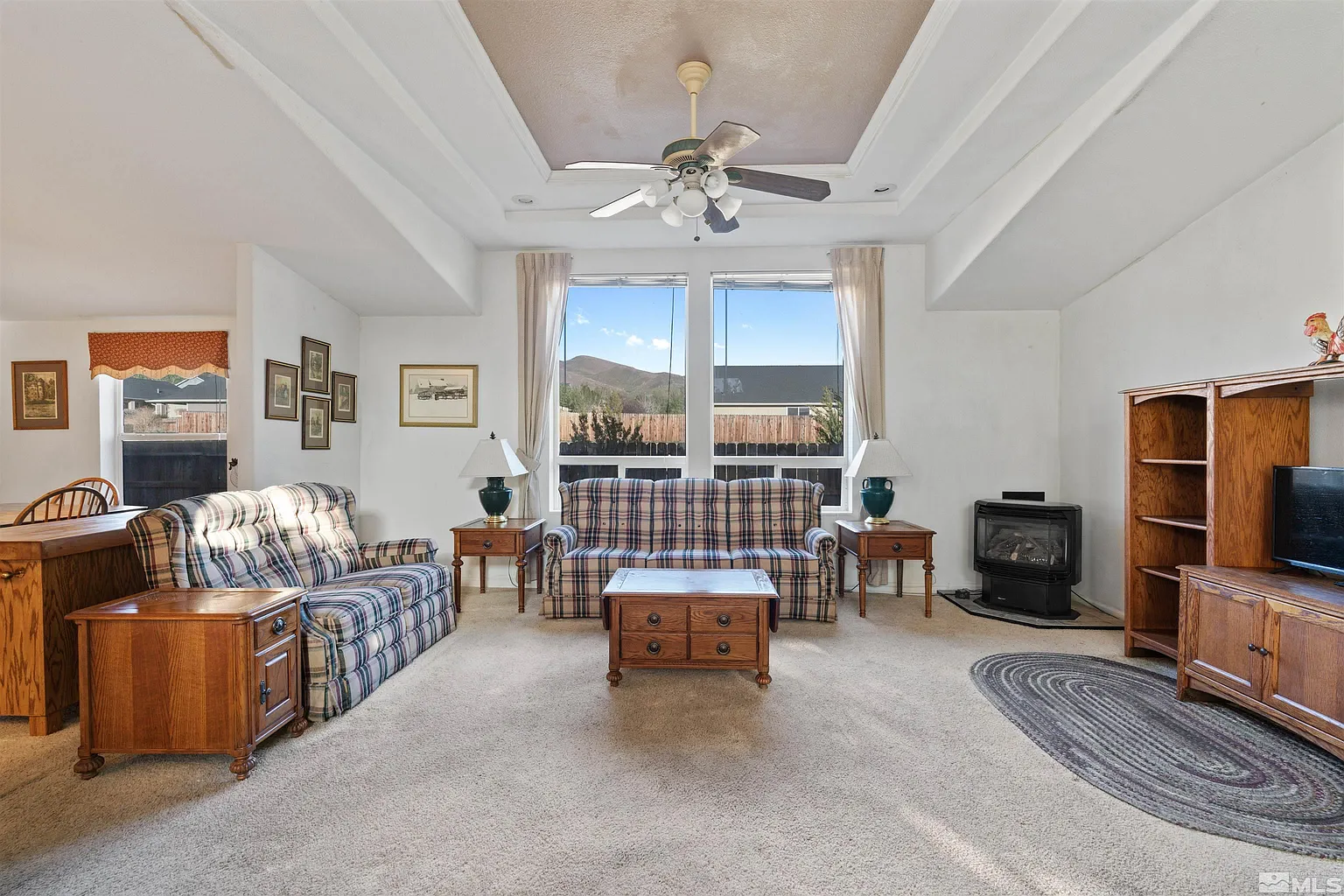 232 Mark St photo 1