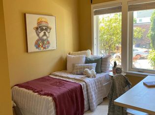 1818 E Denny Way APT 102, Seattle, WA 98122