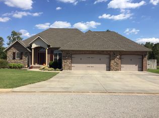 705 Silver Oaks, Carl Junction, MO 64834