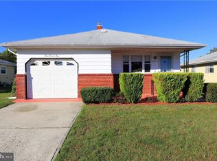 525 Jamaica Blvd, Toms River, NJ 08757