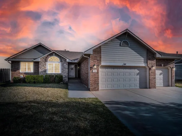 500 E Edwards St, Bentley, KS 67016