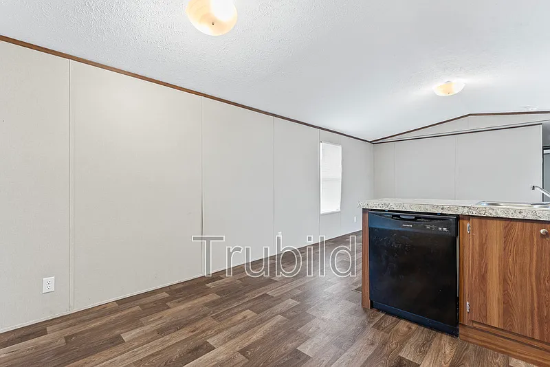 3 bed, 2.0 bath, 974 sqft, $950 — Photo 4