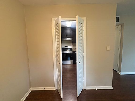 3rd image of 1900 Richard Jones Rd APT U3