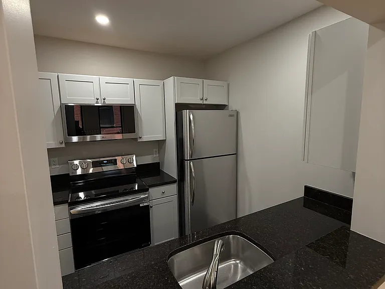 Deacon Court - 1661 Washington Street — Photo 24