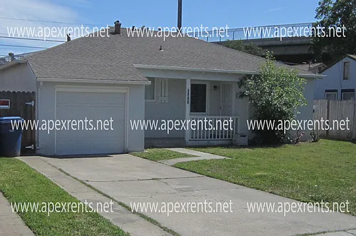 5324 Poplar Blvd Photo 1