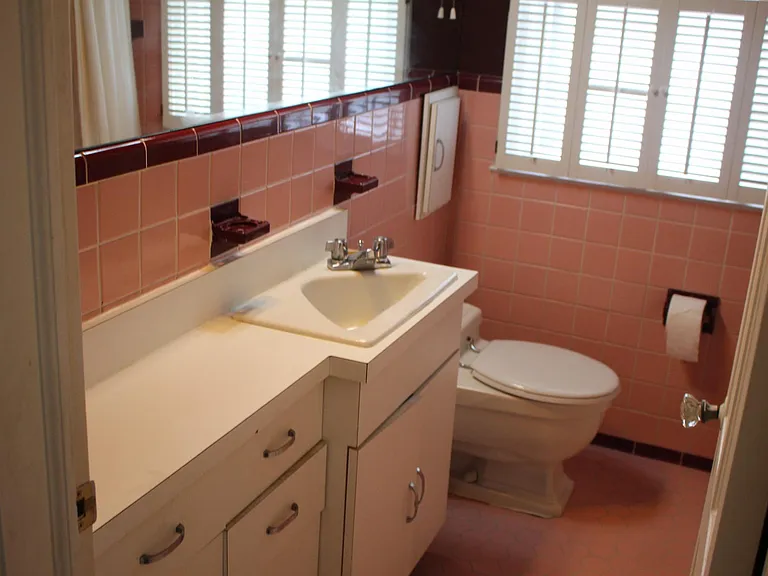 2527 Buckingham Ave — Photo 9