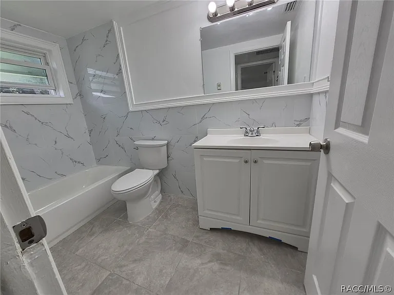 27 E Lemon St — Photo 17