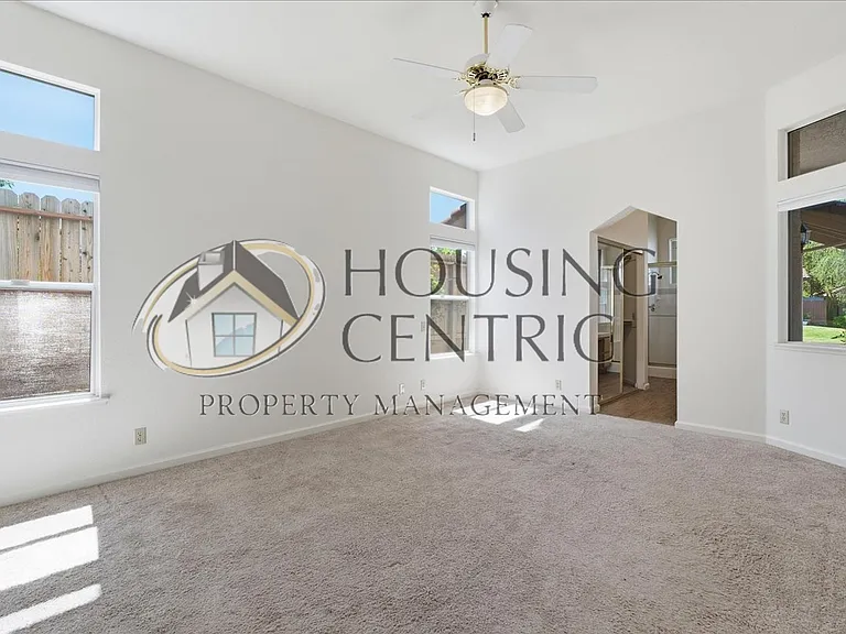 108 Pembury Way — Photo 20