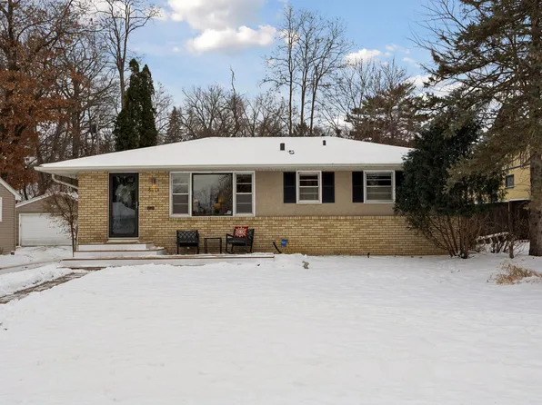 4213 Woodstock Ave, Golden Valley, MN 55422