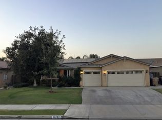 11702 Revolution Rd, Bakersfield, CA 93312