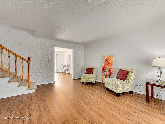 5th image of 521 Wisconsin Ave