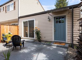 1590 Yardley St, Santa Rosa, CA 95403