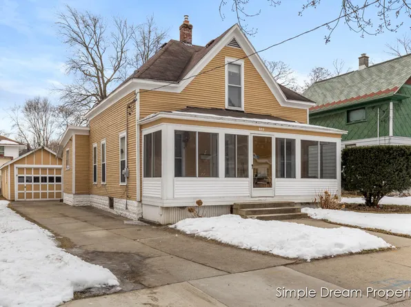 952 Adams St SE, Grand Rapids, MI 49507