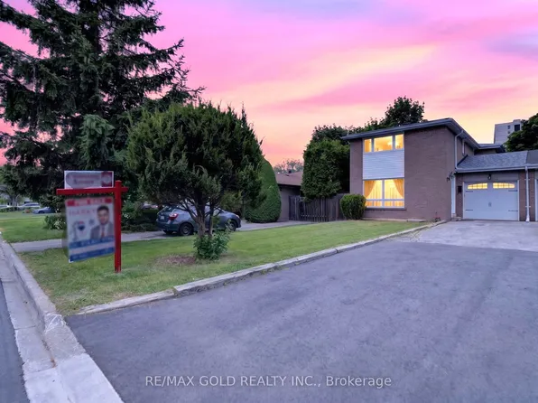 83 Cathcart Cres, Brampton, ON L6T 2A4