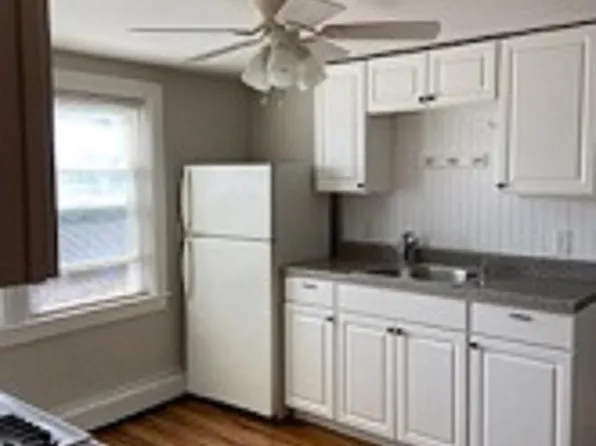 89 Richard St #3, Cranston, RI 02910