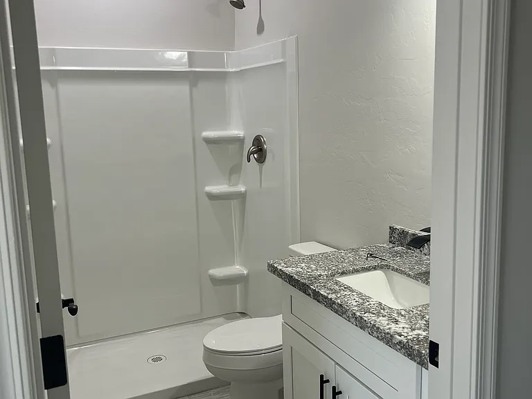 1530 N Columbus Blvd #1-2 — Photo 11