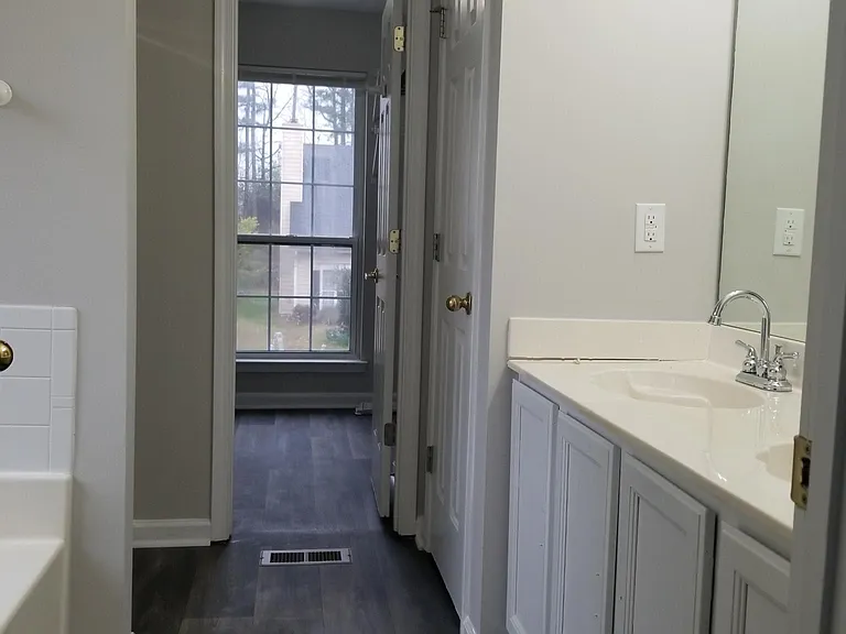 Stoneoak Cir — Photo 10
