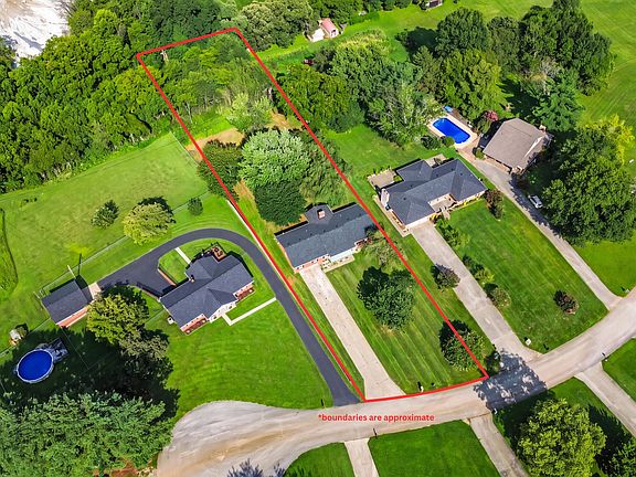 2nd image of 2122 Ryans Way